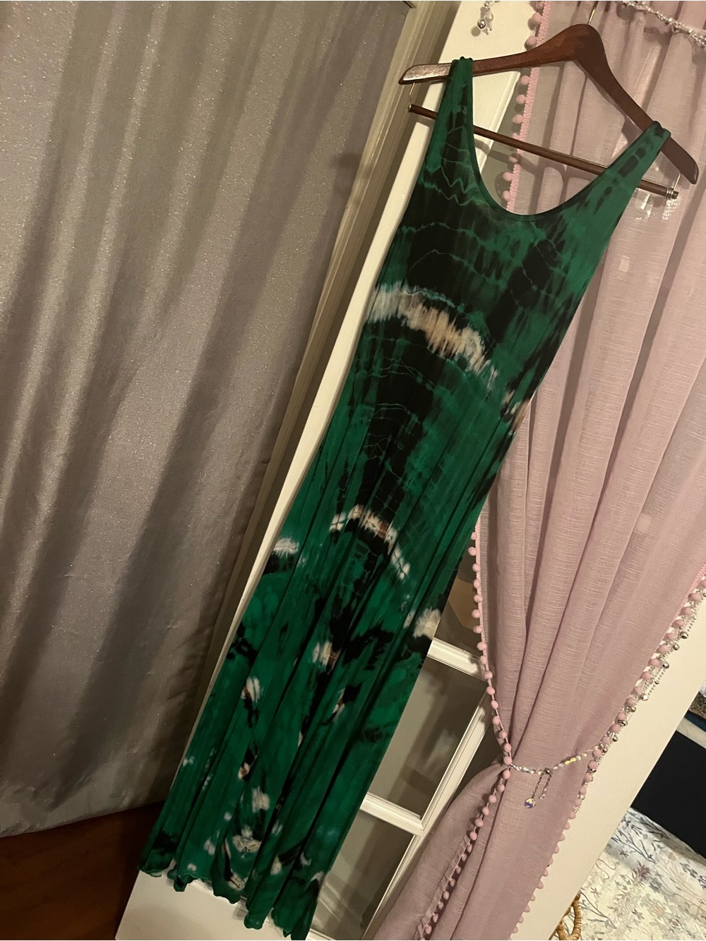 Tela Designs Green Tie-Dye Sleeveless Maxi Dress